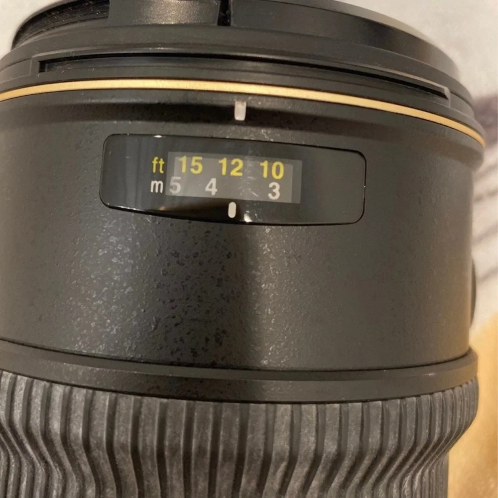 Nikon AF-S VR-NIKKOR 70-200mm 1:2.8G LENS